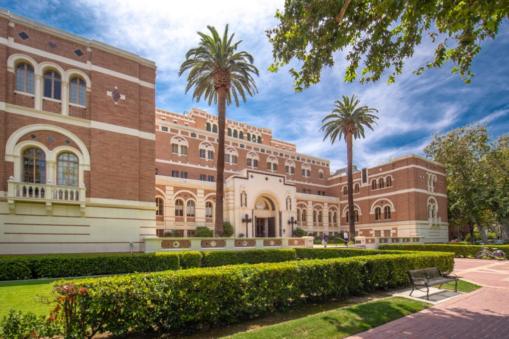 Exterior view of Doheny Memorial Library of USC